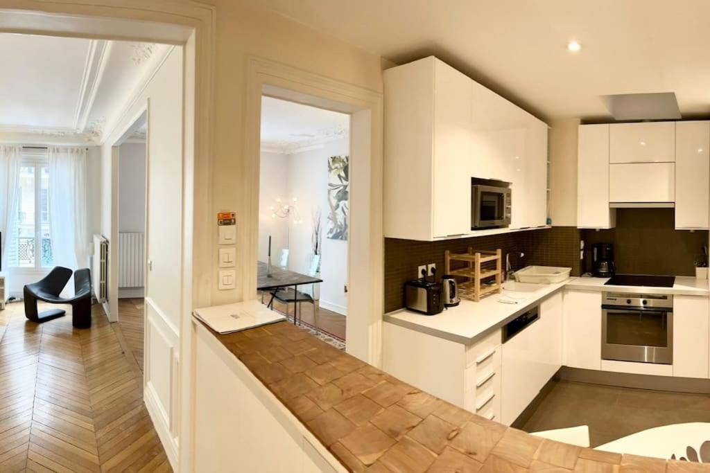 Constantinople Paris